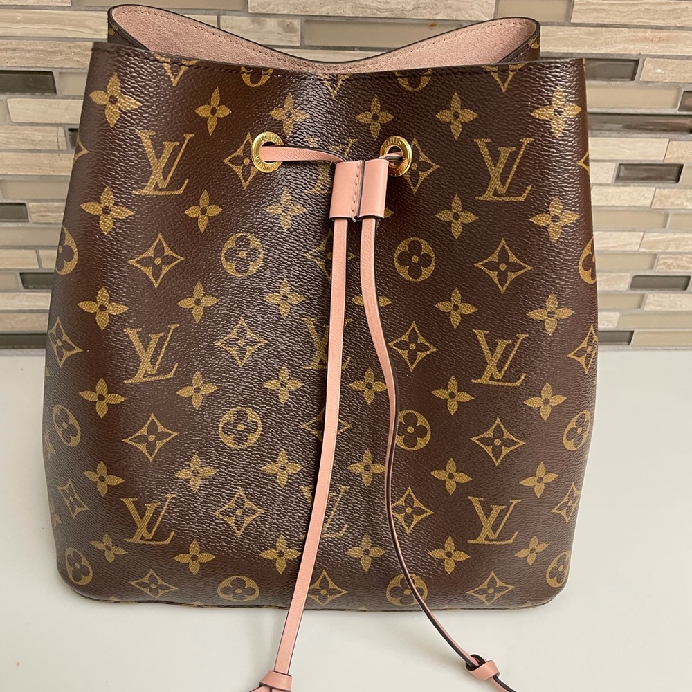 Louis Vuitton NoeNoe MM Monogram Rose Poudre